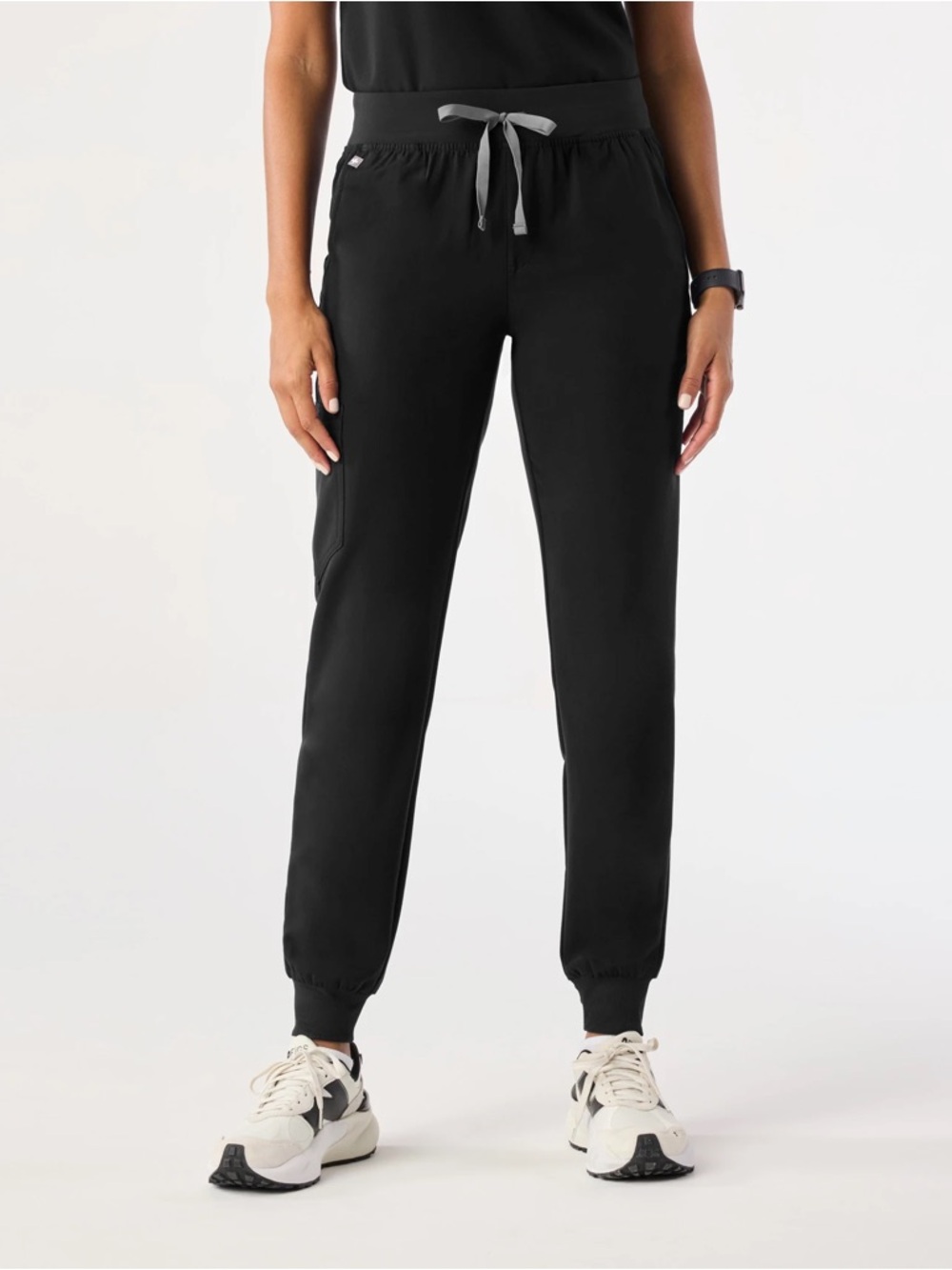 Figs Black Jogger Scrubs | l